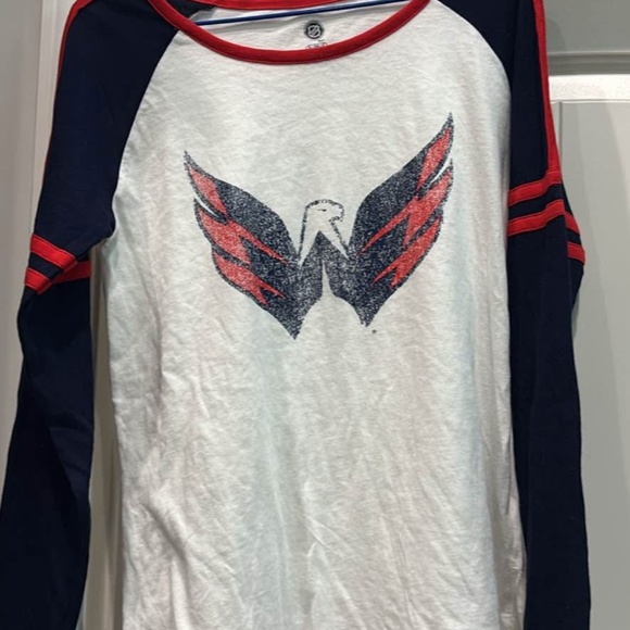 NHL Washington Capitals Long Sleeve T-Shirt - Picture 1 of 2